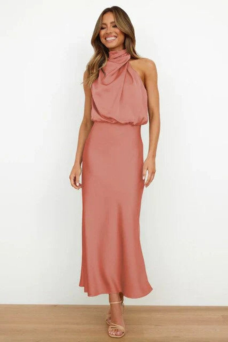 Vestido Sofía Largo de Satén con Cuello Halter