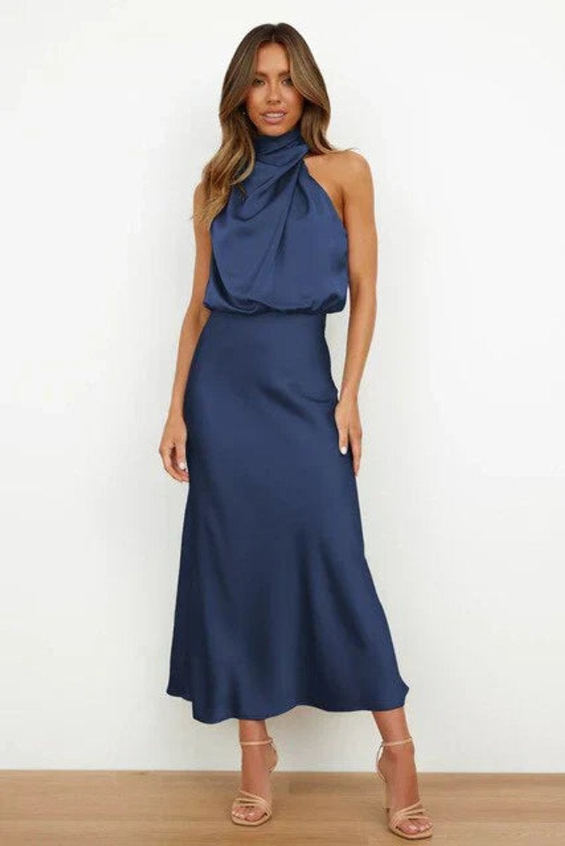 Vestido Sofía Largo de Satén con Cuello Halter