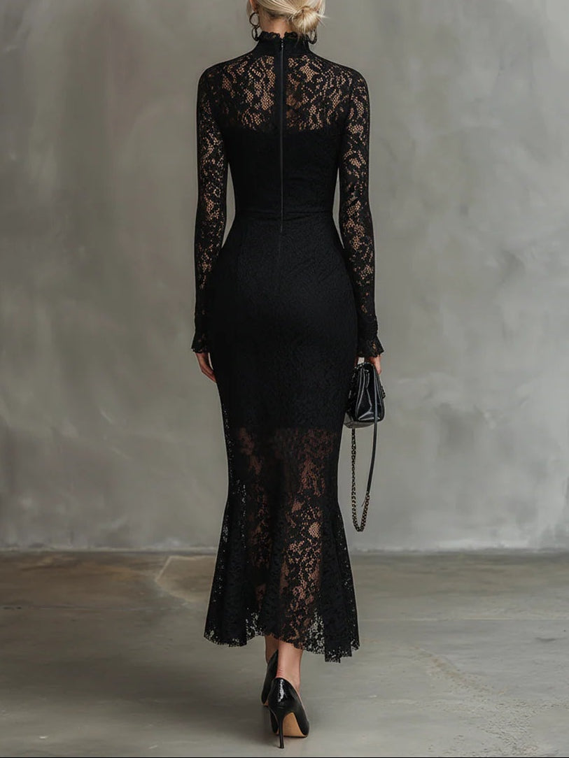 Vestido Clara de Encaje con Manga Larga y Cuello Alto