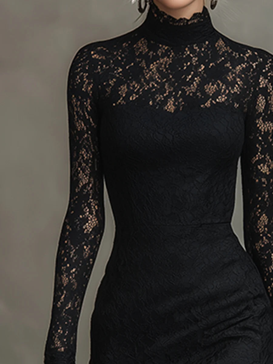 Vestido Clara de Encaje con Manga Larga y Cuello Alto