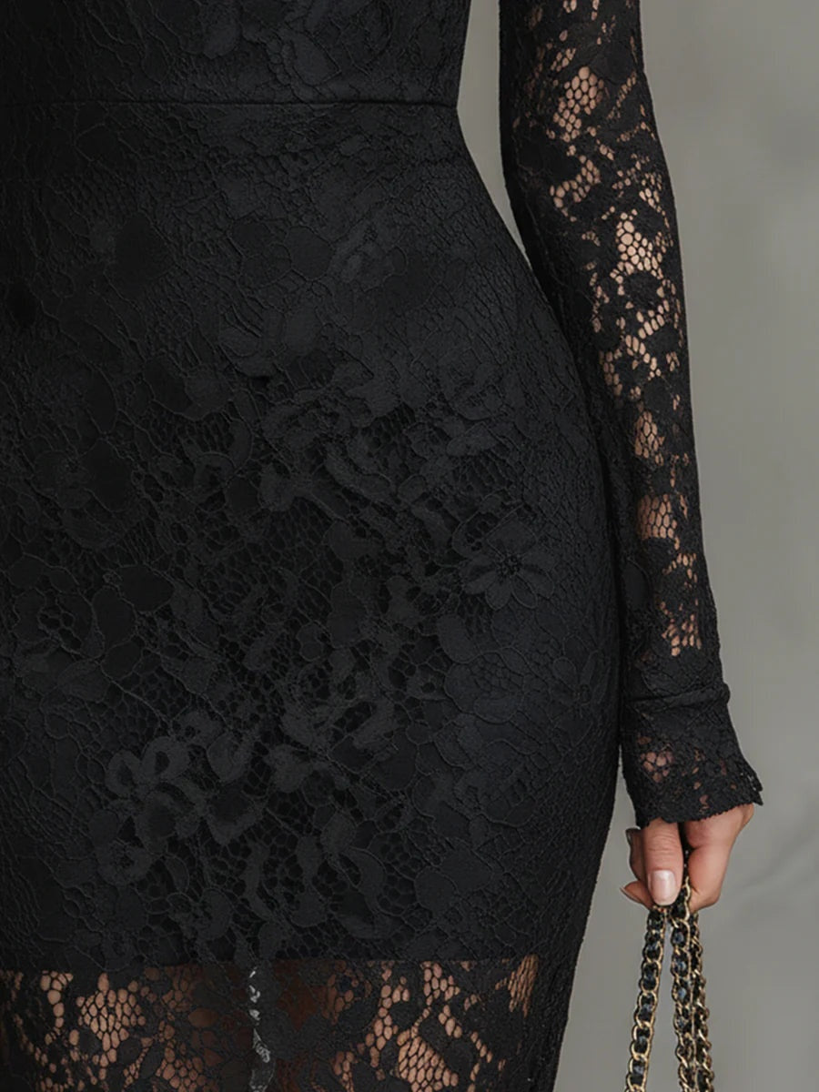 Vestido Clara de Encaje con Manga Larga y Cuello Alto